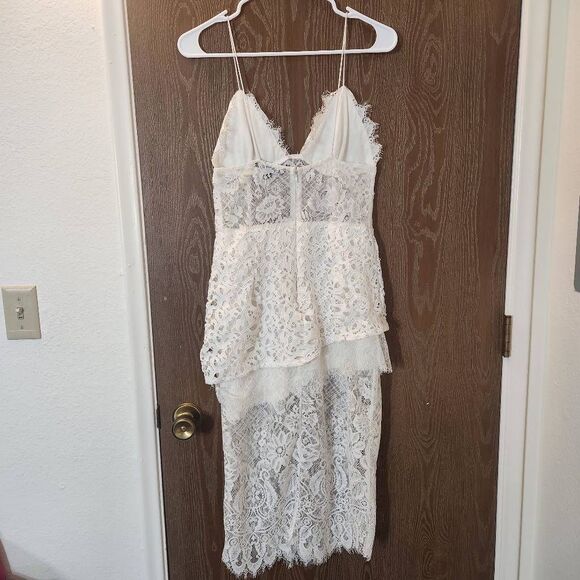 Celebrity by Hera Collection lacy white dress - Picture 2 of 5